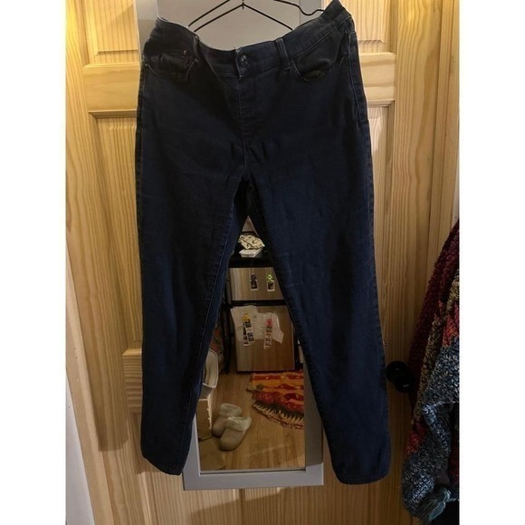 Women's Size 0 Chicos Platinum Jegging Dark Wash Denim Jeans - Picture 2 of 3